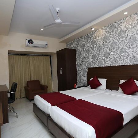 HOTEL RAILVIEW Bhubaneswar Bagian luar foto