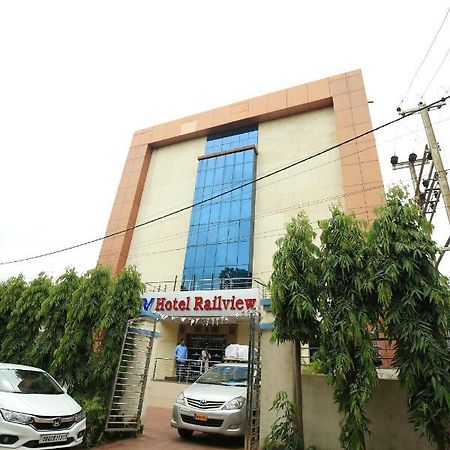 HOTEL RAILVIEW Bhubaneswar Bagian luar foto