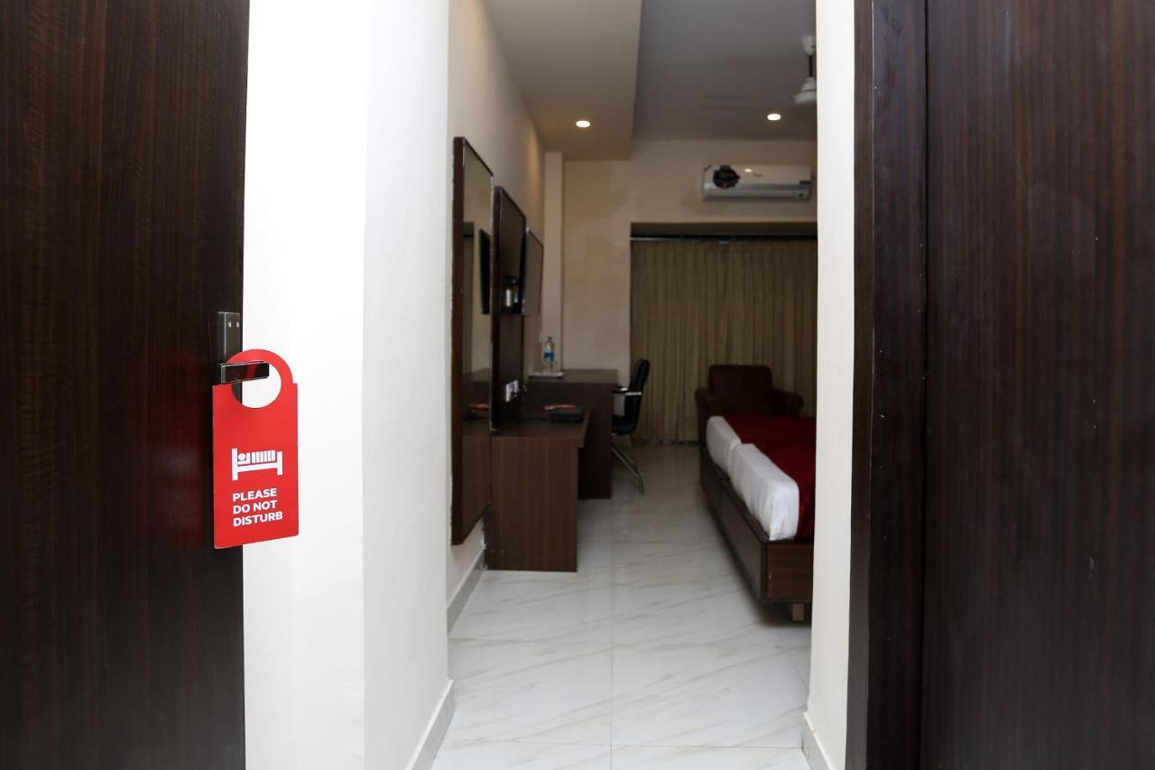 HOTEL RAILVIEW Bhubaneswar Bagian luar foto