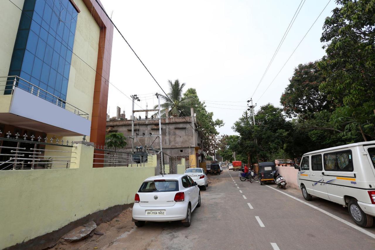 HOTEL RAILVIEW Bhubaneswar Bagian luar foto