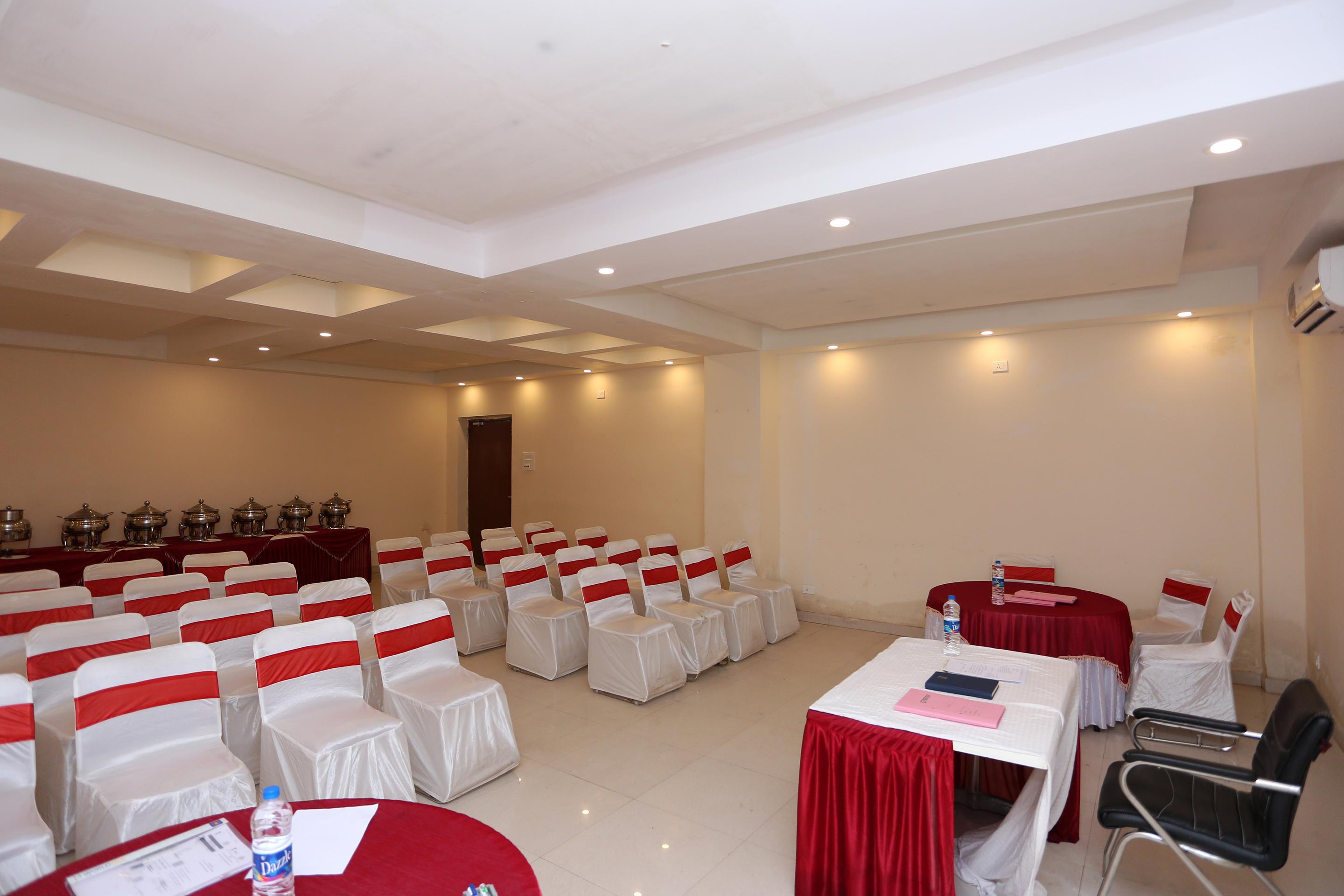 HOTEL RAILVIEW Bhubaneswar Bagian luar foto