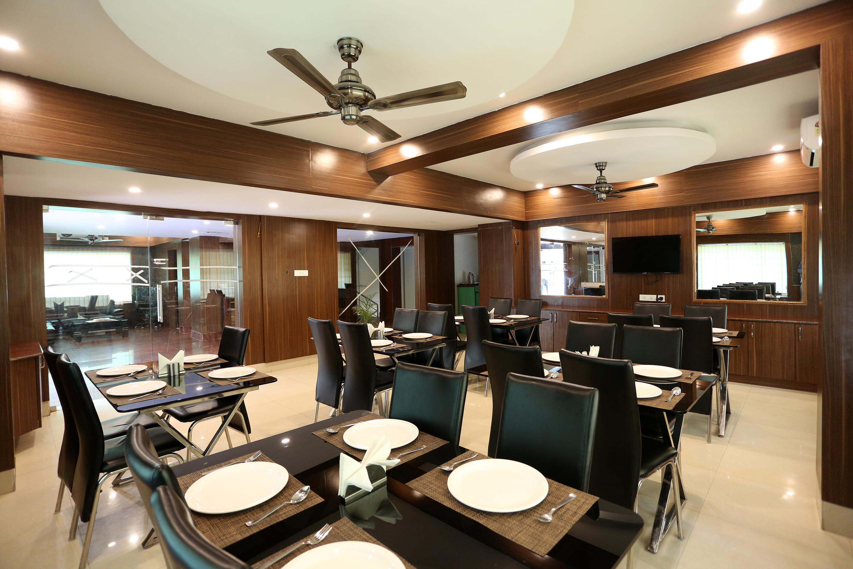 HOTEL RAILVIEW Bhubaneswar Bagian luar foto