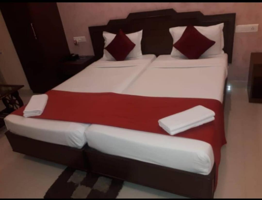 HOTEL RAILVIEW Bhubaneswar Bagian luar foto